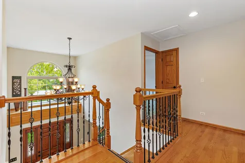 2256 Thornwood Court Aurora IL 60502