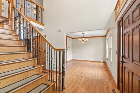 2256 Thornwood Court Aurora IL 60502
