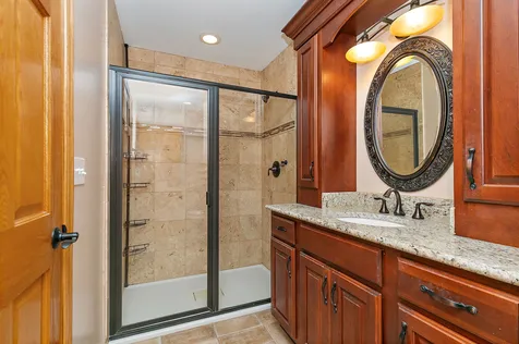 2256 Thornwood Court Aurora IL 60502