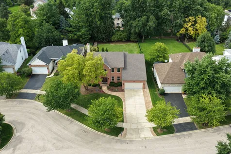 2256 Thornwood Court Aurora IL 60502