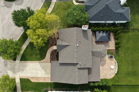 2256 Thornwood Court Aurora IL 60502
