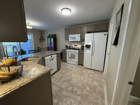 437 Spaulding Road Bartlett IL 60103