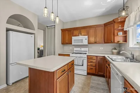 2033 Greenview Drive Woodstock IL 60098