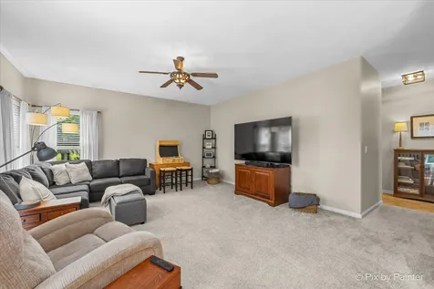 2033 Greenview Drive Woodstock IL 60098