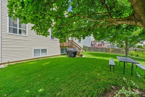 2033 Greenview Drive Woodstock IL 60098