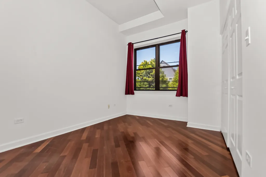 3125 West Fullerton Avenue Chicago IL 60647