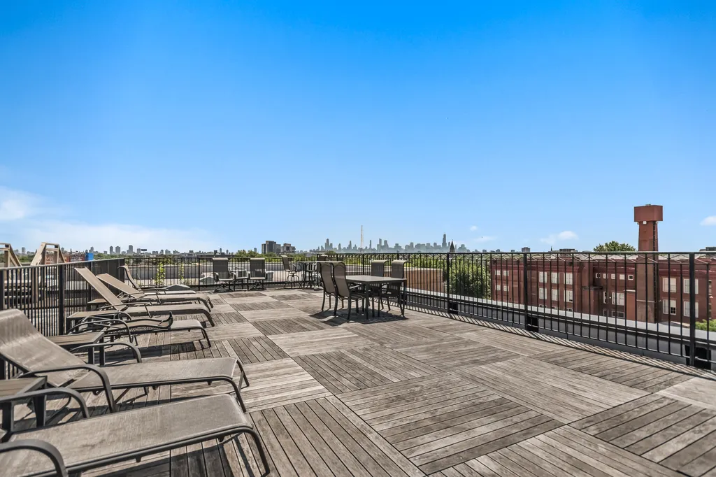 3125 West Fullerton Avenue Chicago IL 60647