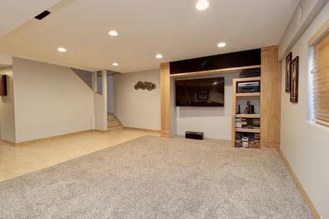 1956 Tilson Lane Romeoville IL 60446