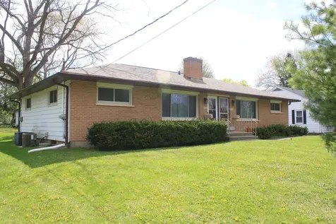 63 Pine Court Crystal Lake IL 60014