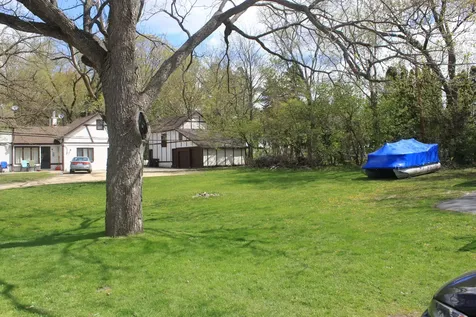 63 Pine Court Crystal Lake IL 60014