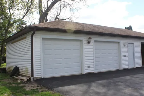 63 Pine Court Crystal Lake IL 60014