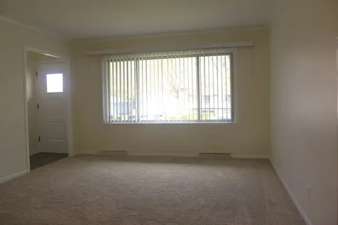 63 Pine Court Crystal Lake IL 60014