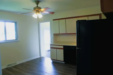 63 Pine Court Crystal Lake IL 60014