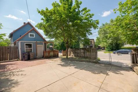 501 Raymond Street Elgin IL 60120