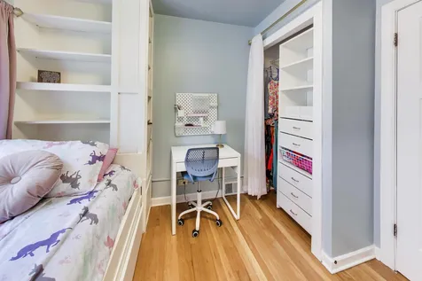 206 South Owen Street Mount Prospect IL 60056