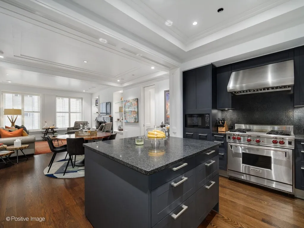 159 East Walton Place Chicago IL 60611