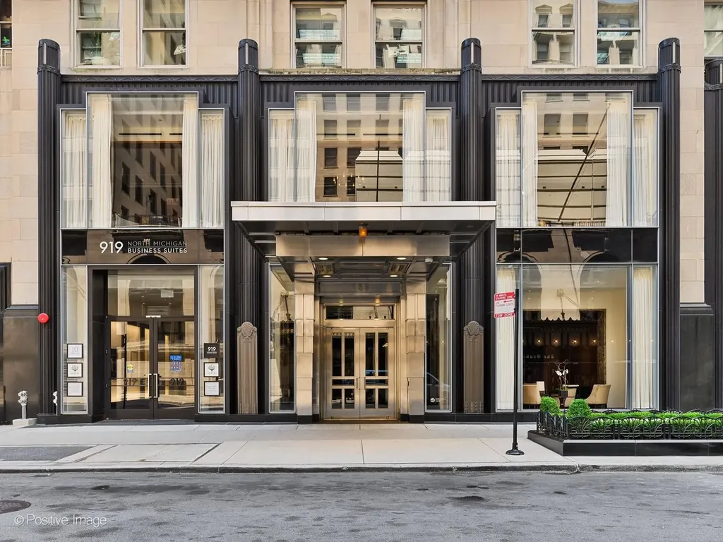 159 East Walton Place Chicago IL 60611