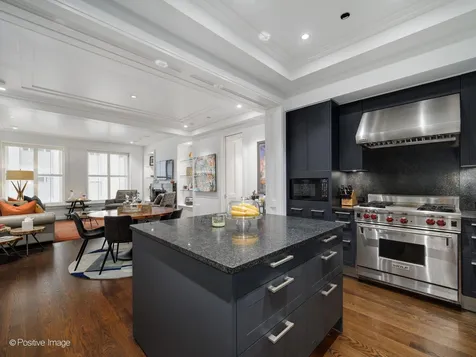 159 East Walton Place Chicago IL 60611