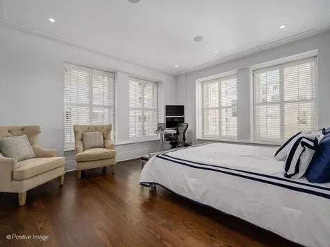 159 East Walton Place Chicago IL 60611
