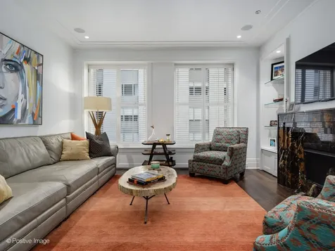 159 East Walton Place Chicago IL 60611