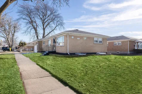 4955 North Delphia Avenue Norridge IL 60706