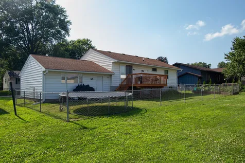 1015 Suncrest Drive Fulton IL 61252