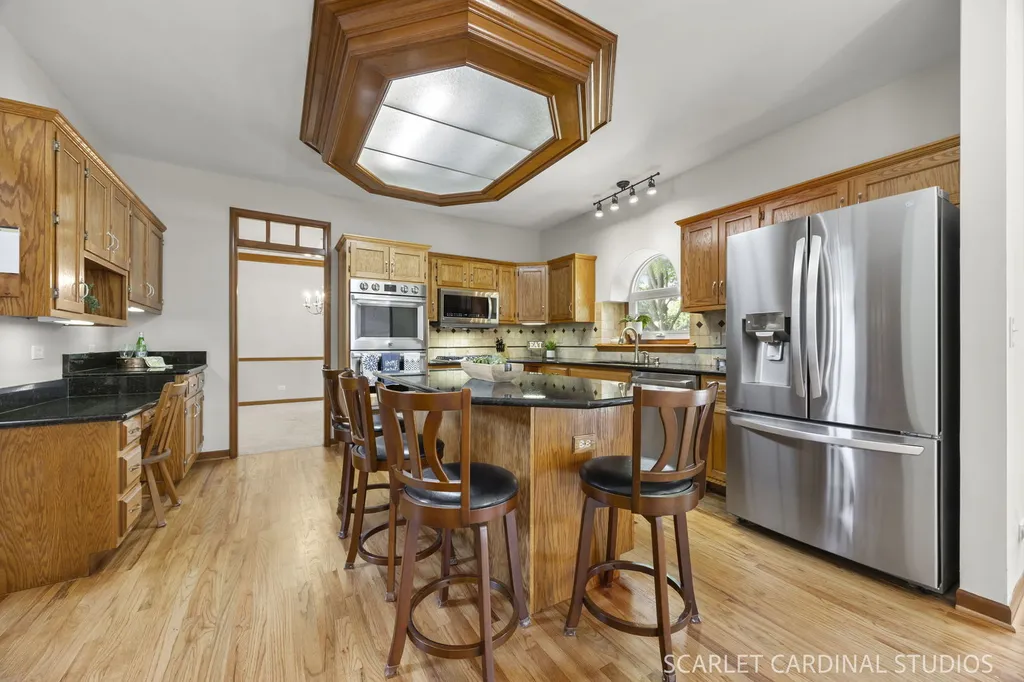 2760 Castlewood Court Aurora IL 60504
