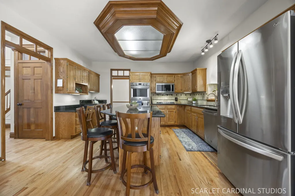 2760 Castlewood Court Aurora IL 60504