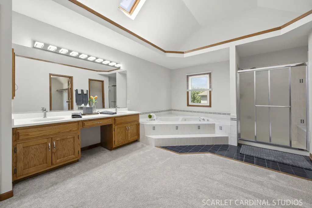 2760 Castlewood Court Aurora IL 60504