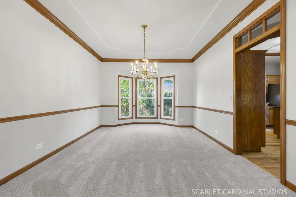 2760 Castlewood Court Aurora IL 60504