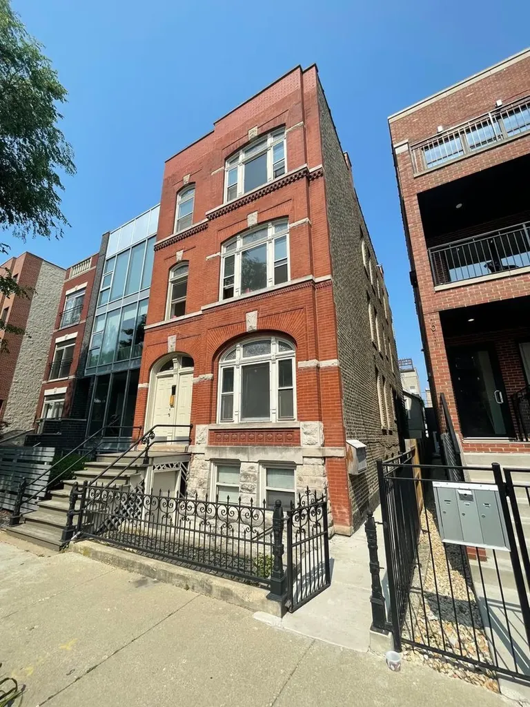 1013 North Winchester Avenue Chicago IL 60622