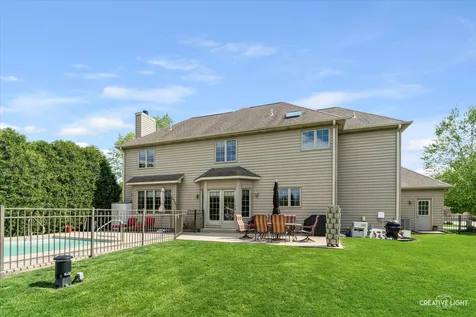 614 Pine Street Sugar Grove IL 60554