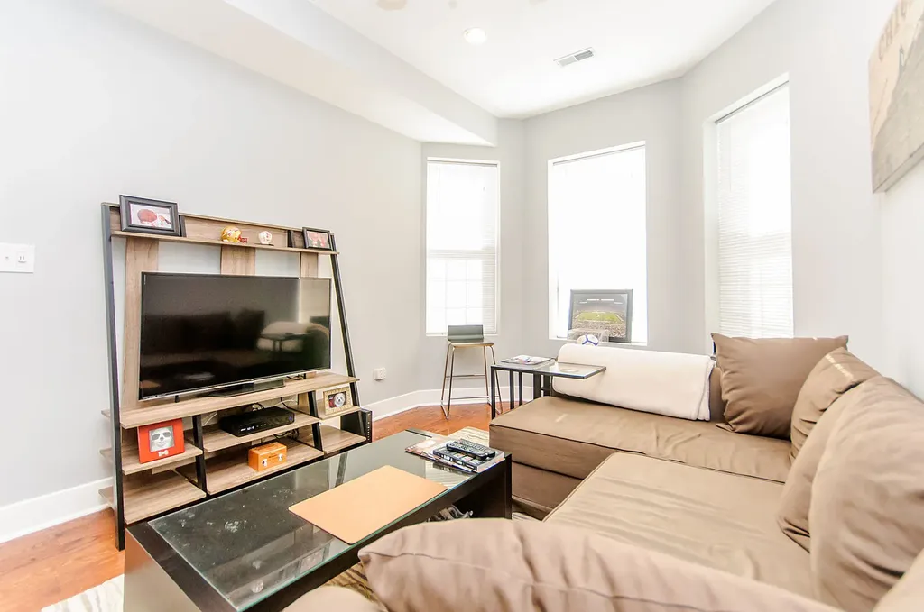2342 West Augusta Boulevard Chicago IL 60622