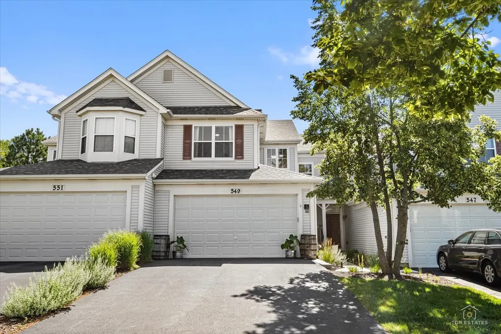 549 Peregrine Parkway Bartlett IL 60103