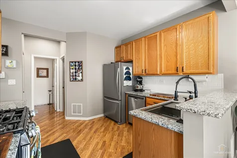 549 Peregrine Parkway Bartlett IL 60103