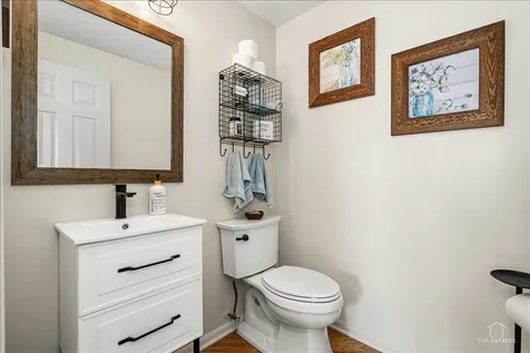 549 Peregrine Parkway Bartlett IL 60103