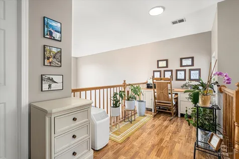 549 Peregrine Parkway Bartlett IL 60103