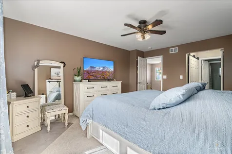 549 Peregrine Parkway Bartlett IL 60103