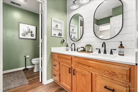 549 Peregrine Parkway Bartlett IL 60103