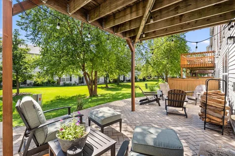 549 Peregrine Parkway Bartlett IL 60103