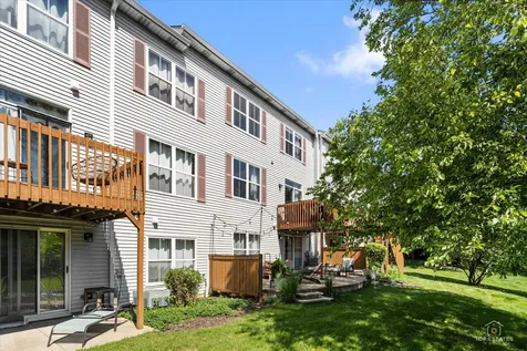 549 Peregrine Parkway Bartlett IL 60103