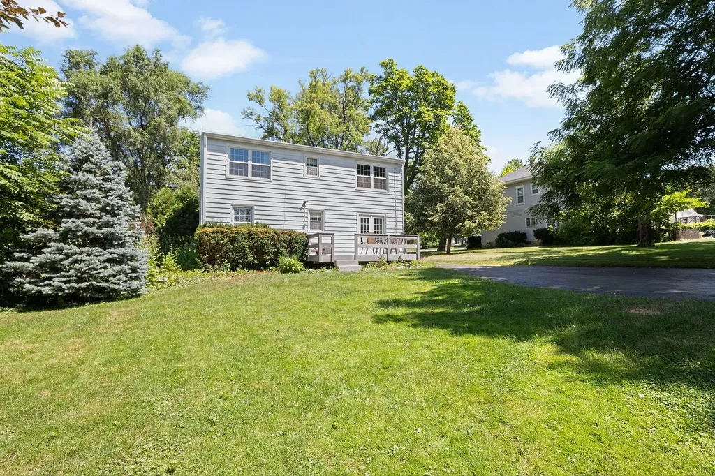 422 Harden Street Antioch IL 60002