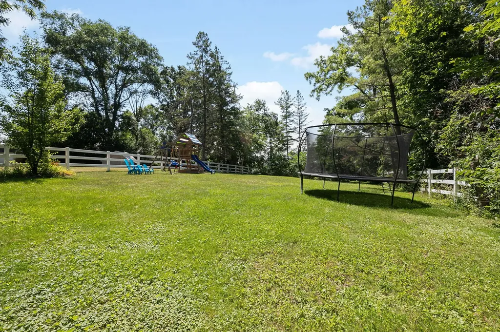 422 Harden Street Antioch IL 60002
