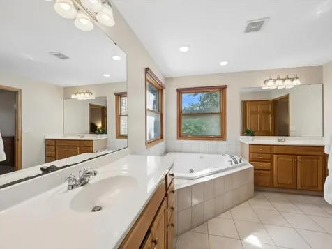 12743 Vestas Place Belvidere IL 61008