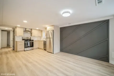 841 North Mozart Street Chicago IL 60622