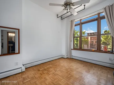 2436 West Superior Street Chicago IL 60612