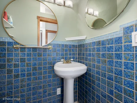 2436 West Superior Street Chicago IL 60612