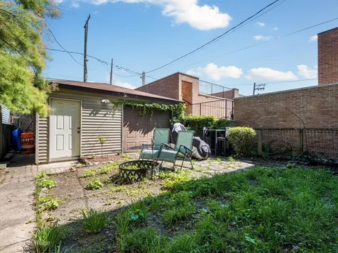 2436 West Superior Street Chicago IL 60612