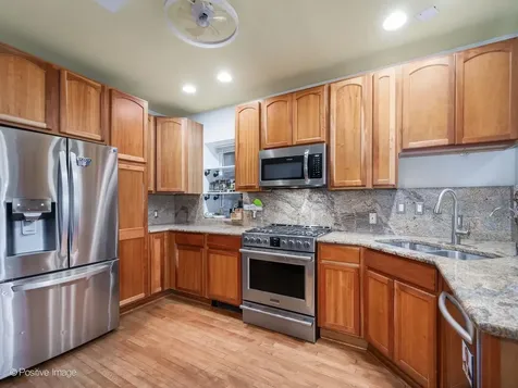 2436 West Superior Street Chicago IL 60612