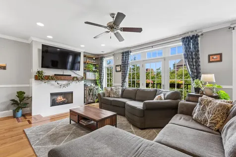 4124 North Lincoln Avenue Chicago IL 60618